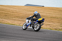 anglesey-no-limits-trackday;anglesey-photographs;anglesey-trackday-photographs;enduro-digital-images;event-digital-images;eventdigitalimages;no-limits-trackdays;peter-wileman-photography;racing-digital-images;trac-mon;trackday-digital-images;trackday-photos;ty-croes